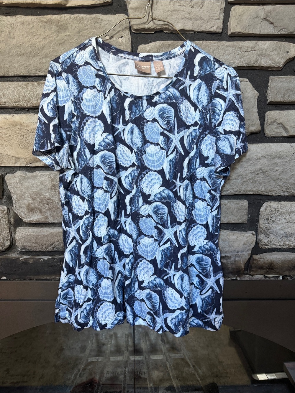 Chico's Navy and Light Blue Seashell Short Sleeve Tee